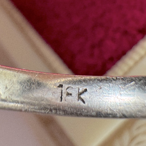 RARE! Star Sapphire Estate Ring 18K Gold Size about 7.5 Genuine Black Sapphire - Picture 15 of 17